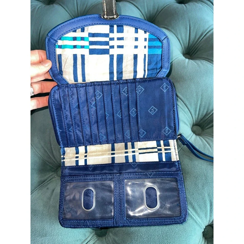 Vera Bradley Floral quilted wallet-wristlet - Picture 2 of 6